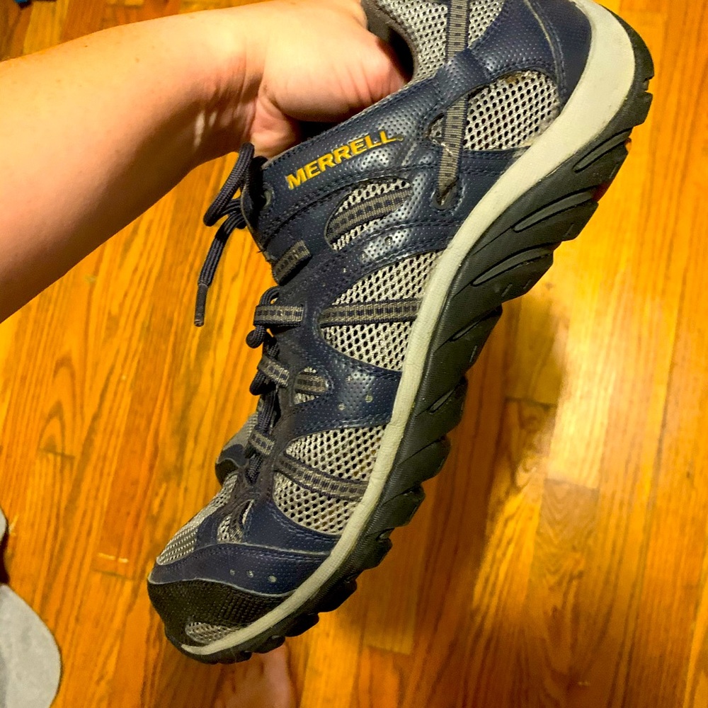 Men's Merrell hiking shoe